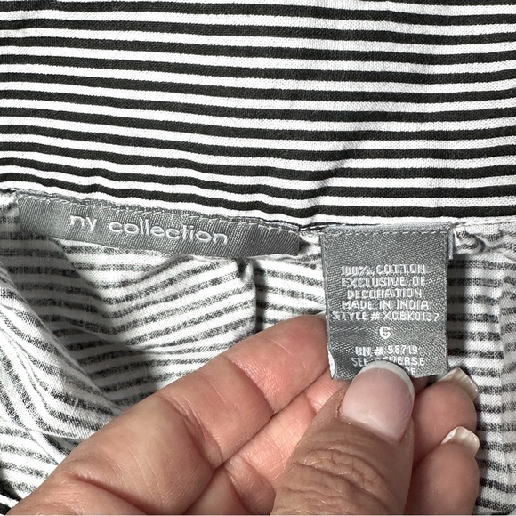 NY Collection Black White Striped Skirt w/ Embroidered Hem | Size 6 - Picture 6 of 15